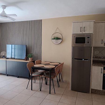 Greatly Located Apartment With Heated Pool, Los Cristianos Los Cristianos  Dış mekan fotoğraf