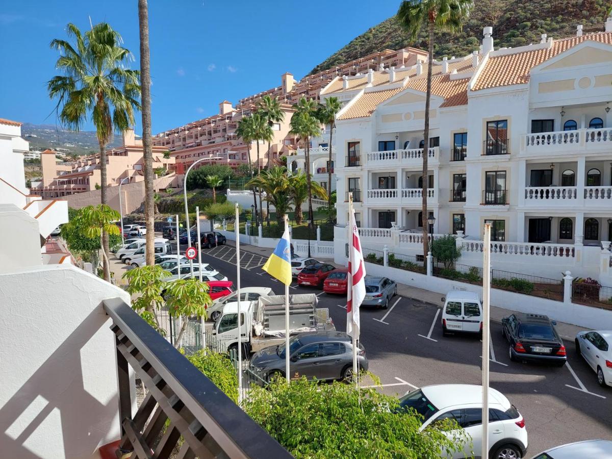 Greatly Located Apartment With Heated Pool, Los Cristianos Los Cristianos  Dış mekan fotoğraf