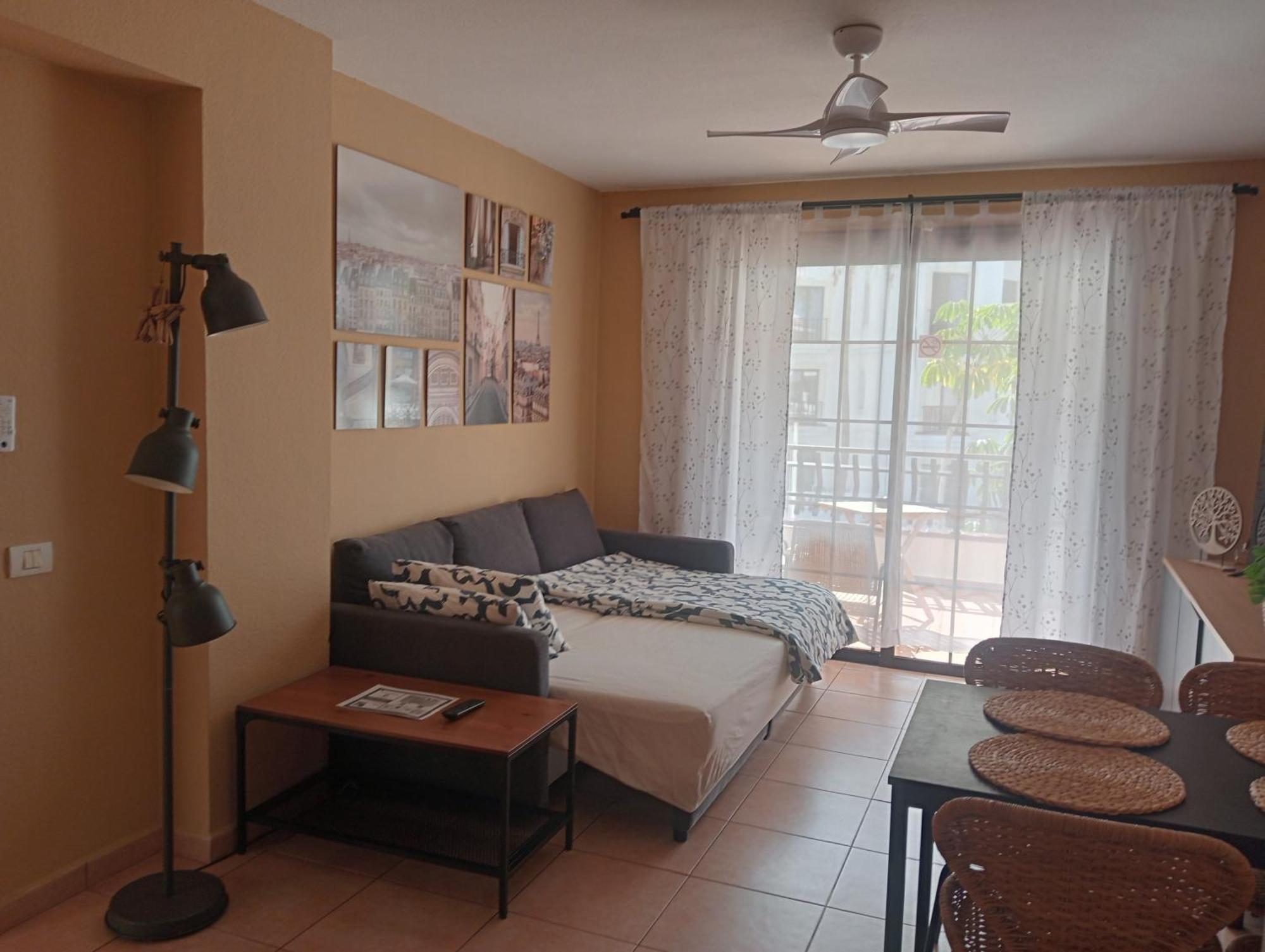 Greatly Located Apartment With Heated Pool, Los Cristianos Los Cristianos  Dış mekan fotoğraf